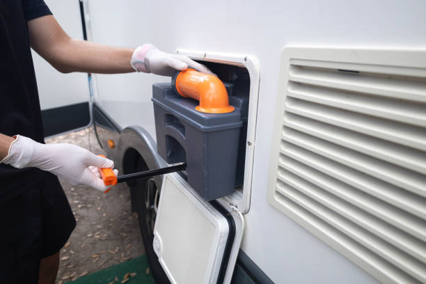 Best Porta potty delivery and setup  in Nashvle, IL